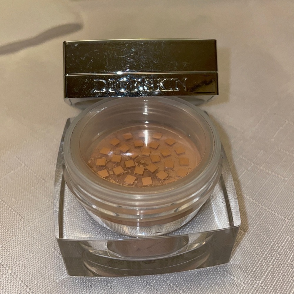 Christian Dior-Diorskin Nude-#022